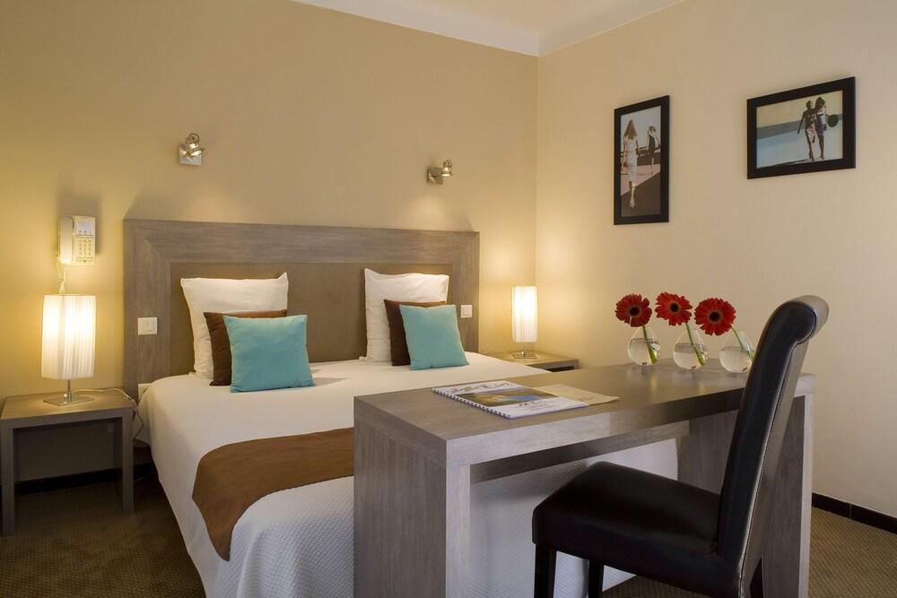 Madeloc Hotel 4*